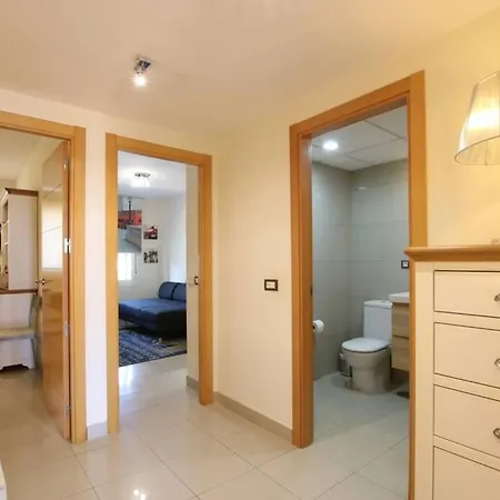 Attractive Modern Stylish Townhouse With Garden