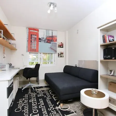 Attractive Modern Stylish Townhouse With Garden Holiday home Estepona