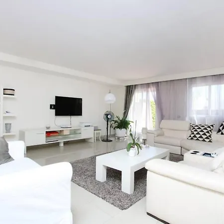 Attractive Modern Stylish Townhouse With Garden * Estepona