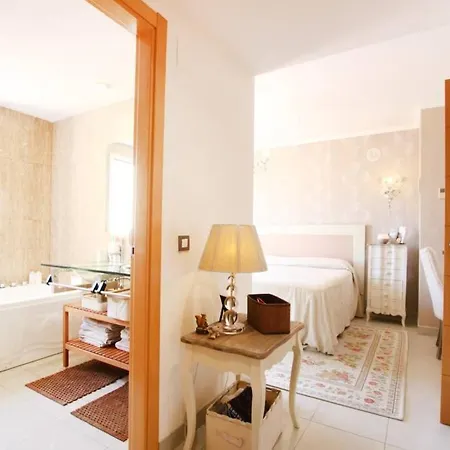 Holiday home Attractive Modern Stylish Townhouse With Garden Estepona