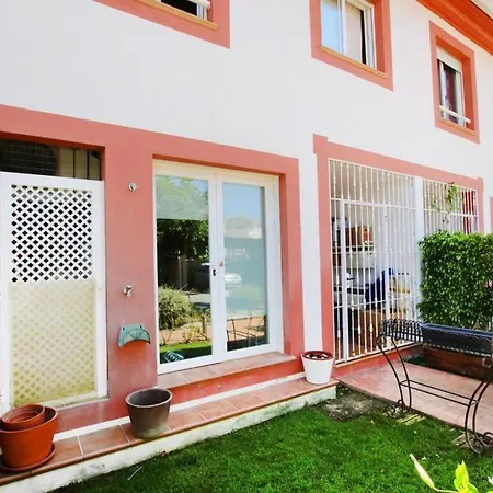 Attractive Modern Stylish Townhouse With Garden Holiday home Estepona